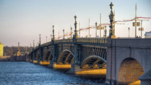 Архитектура Троицкого моста.
